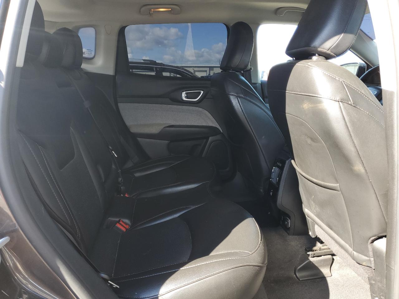 2022 Jeep Compass Latitude Lux VIN: 3C4NJDFB8NT219141 Lot: 82273205