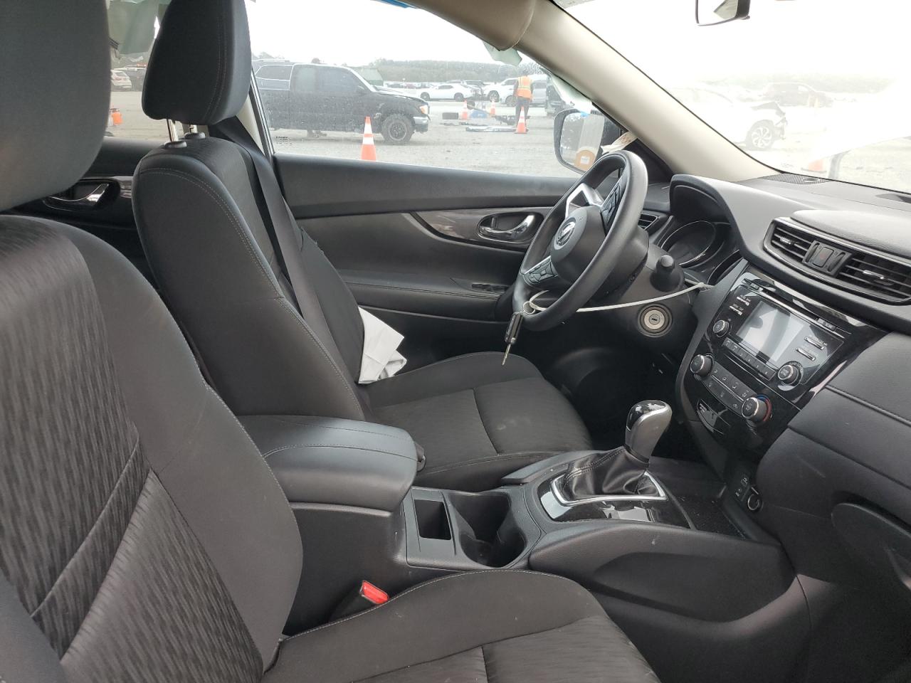 2017 Nissan Rogue S VIN: KNMAT2MT6HP584662 Lot: 85491695