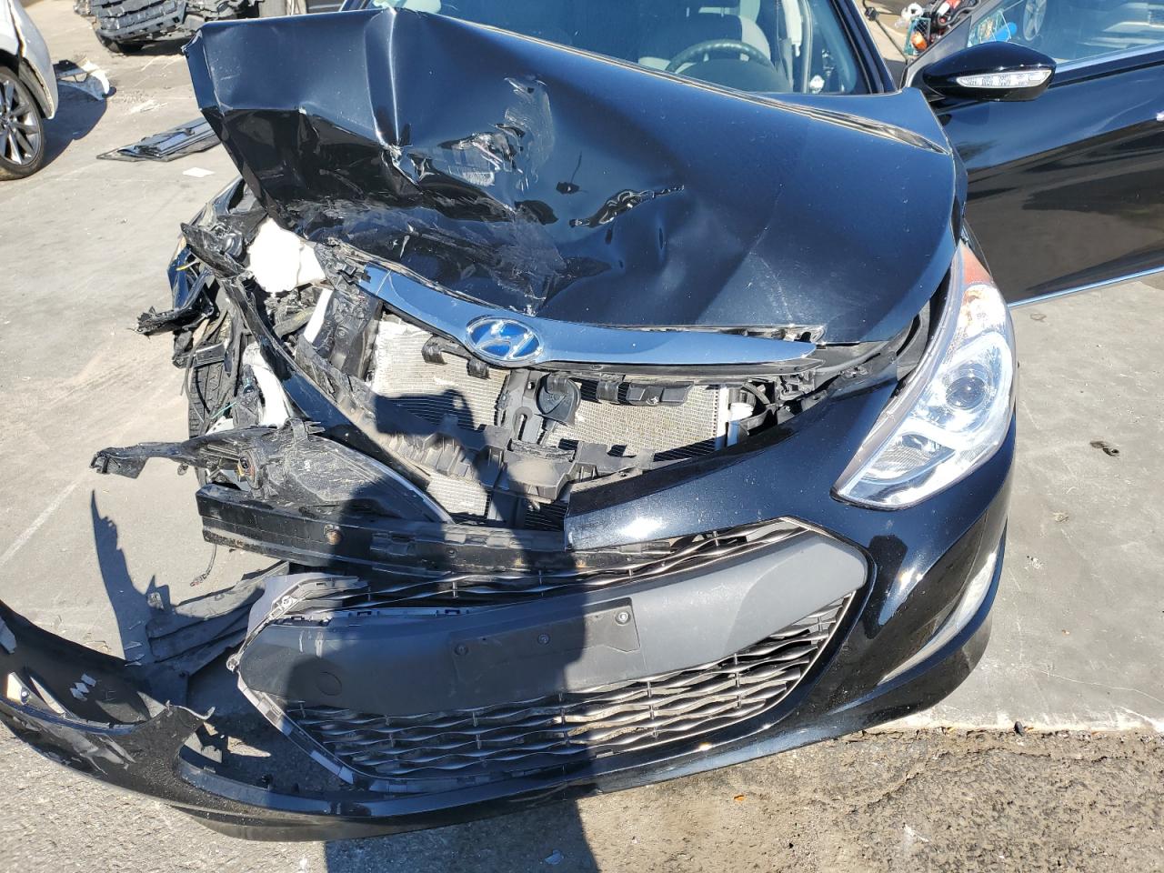 2013 Hyundai Sonata Hybrid VIN: KMHEC4A43DA099379 Lot: 82406355