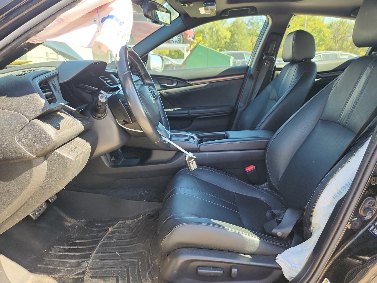 2017 Honda Civic Sport Touring VIN: SHHFK7H92HU421648 Lot: 84596105