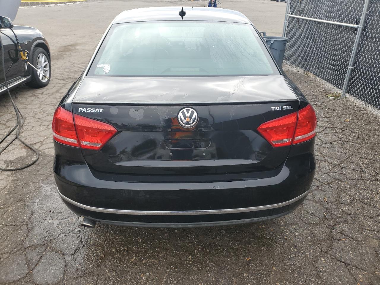 2013 Volkswagen Passat Sel VIN: 1VWCN7A37DC061914 Lot: 86484125