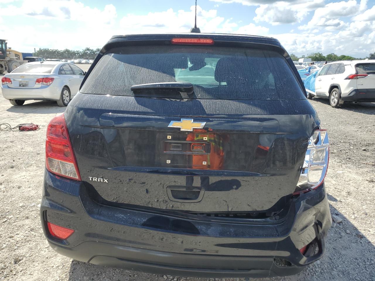 2021 Chevrolet Trax Ls VIN: KL7CJKSB8MB315334 Lot: 84699045