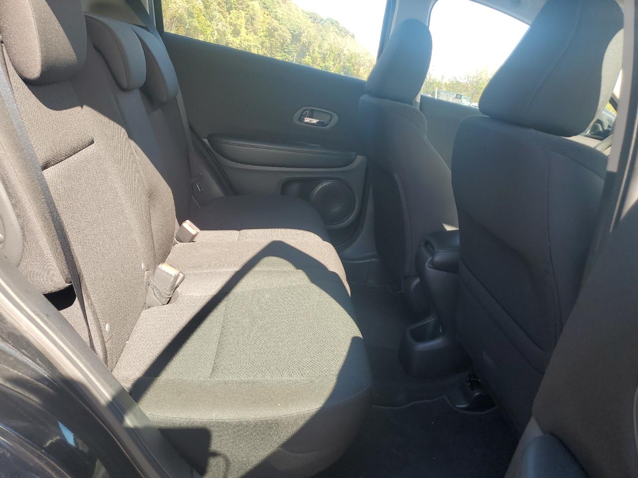 2017 Honda Hr-V Lx VIN: 3CZRU6H30HM715375 Lot: 85498365