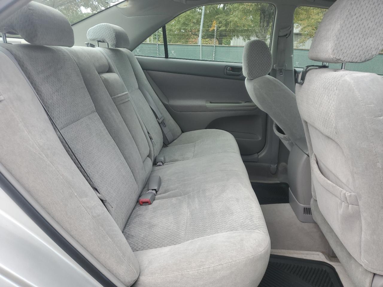 2004 Toyota Camry Le VIN: 4T1BE32KX4U907522 Lot: 85763135