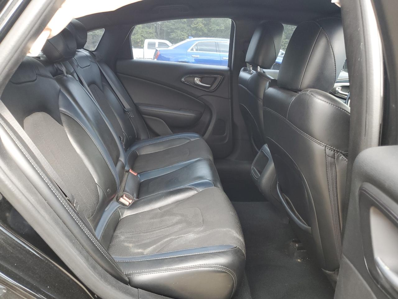 2015 Chrysler 200 S VIN: 1C3CCCBG2FN736292 Lot: 84873535