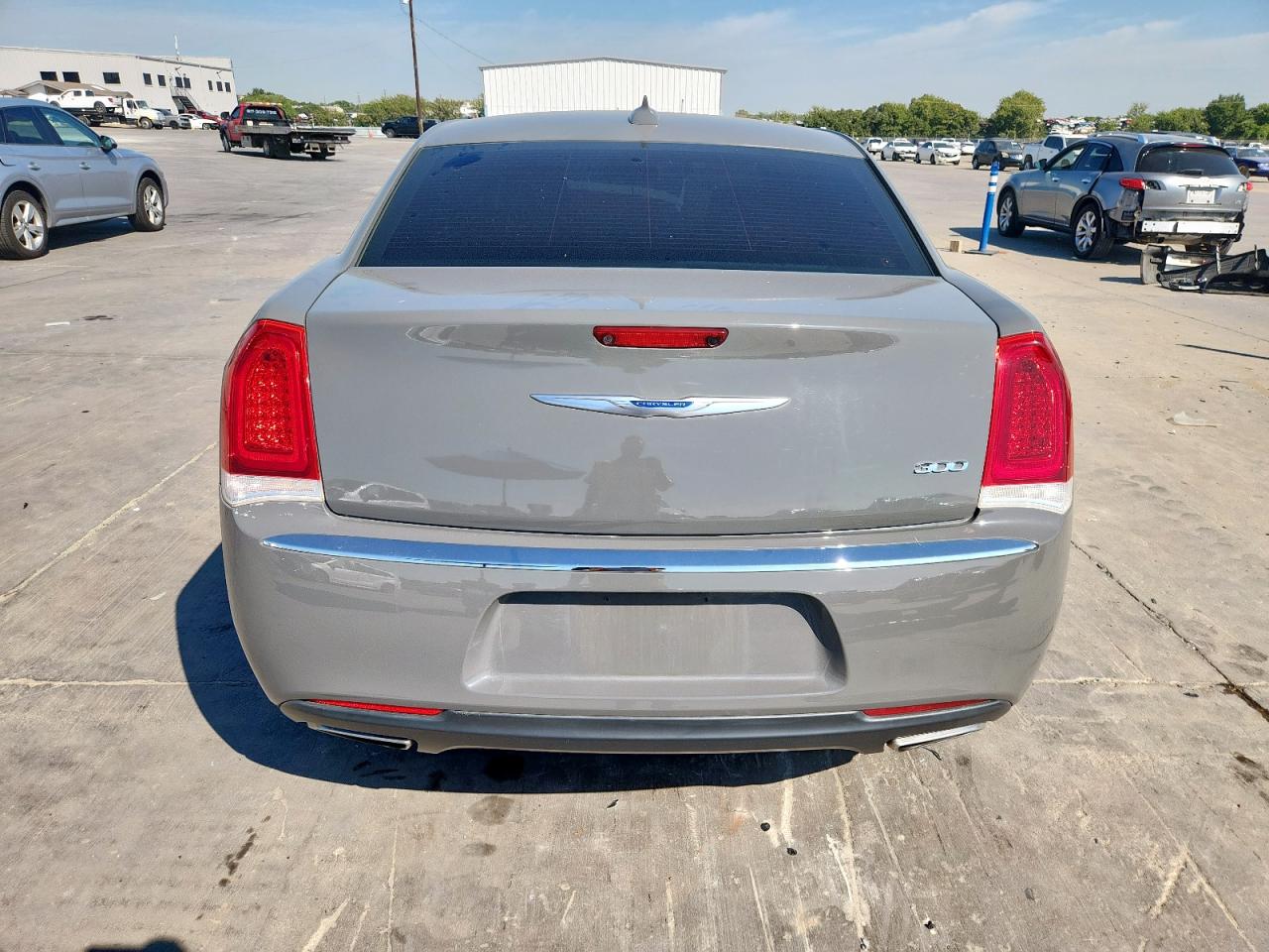 2018 Chrysler 300 Touring VIN: 2C3CCAAG7JH338390 Lot: 84521045