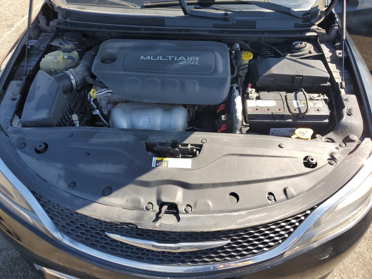 2015 Chrysler 200 Limited VIN: 1C3CCCABXFN751032 Lot: 86064395