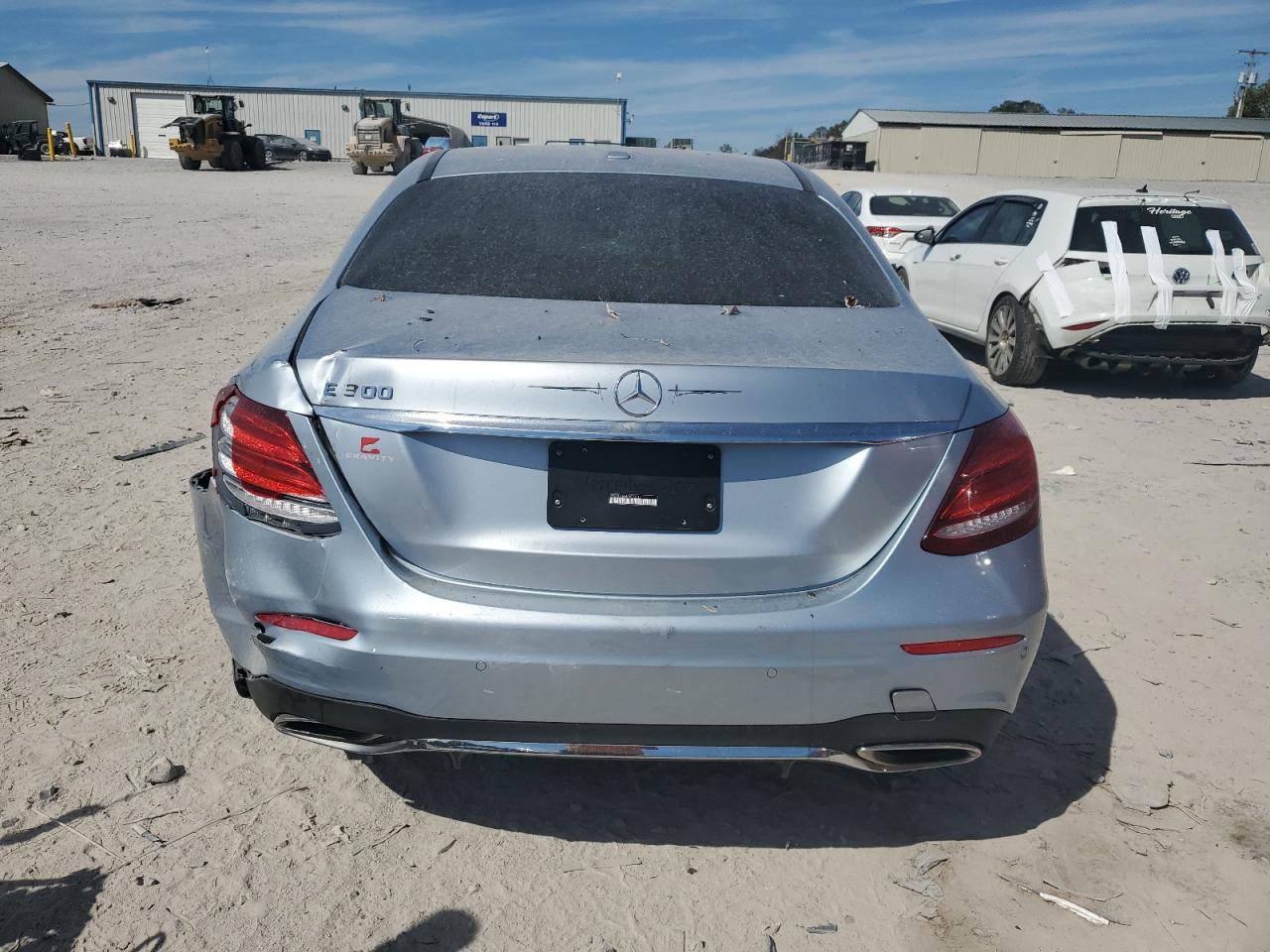 2017 Mercedes-Benz E 300 VIN: WDDZF4JB6HA033111 Lot: 82573095