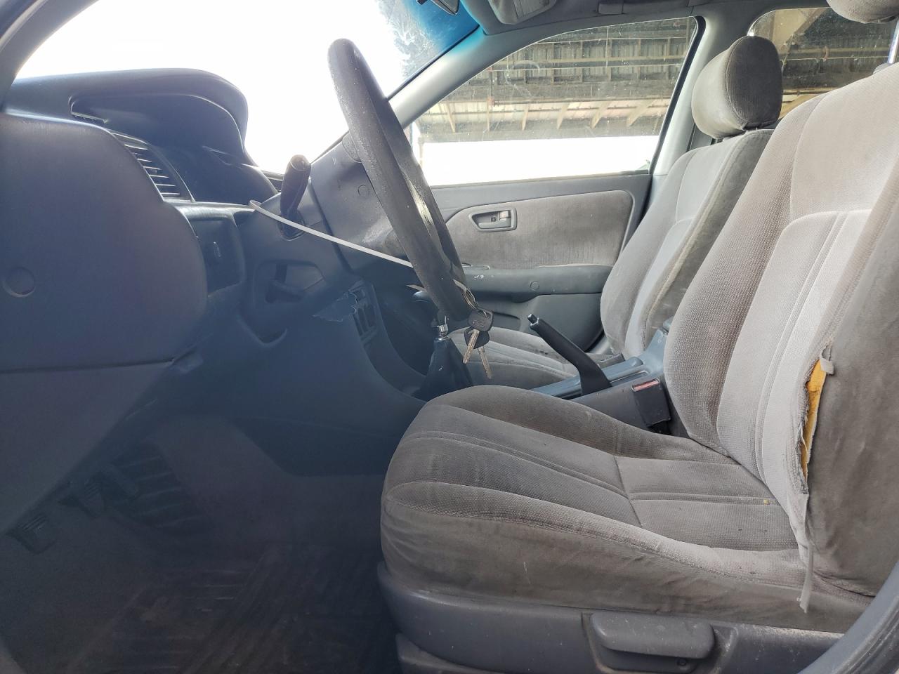 1998 Toyota Camry Ce VIN: 4T1BG22K0WU327459 Lot: 85115735