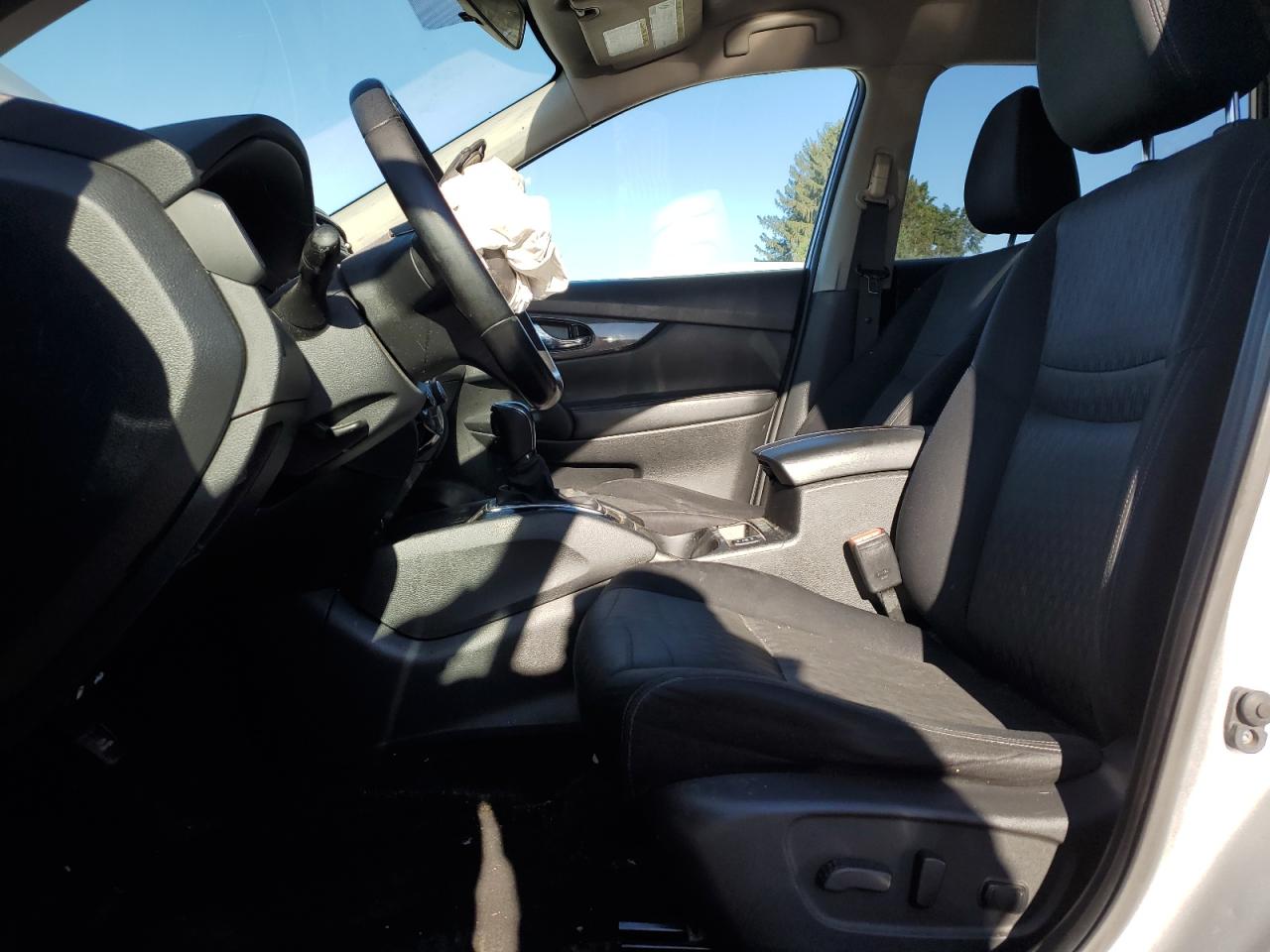 2017 Nissan Rogue S VIN: JN8AT2MV3HW001900 Lot: 85714495