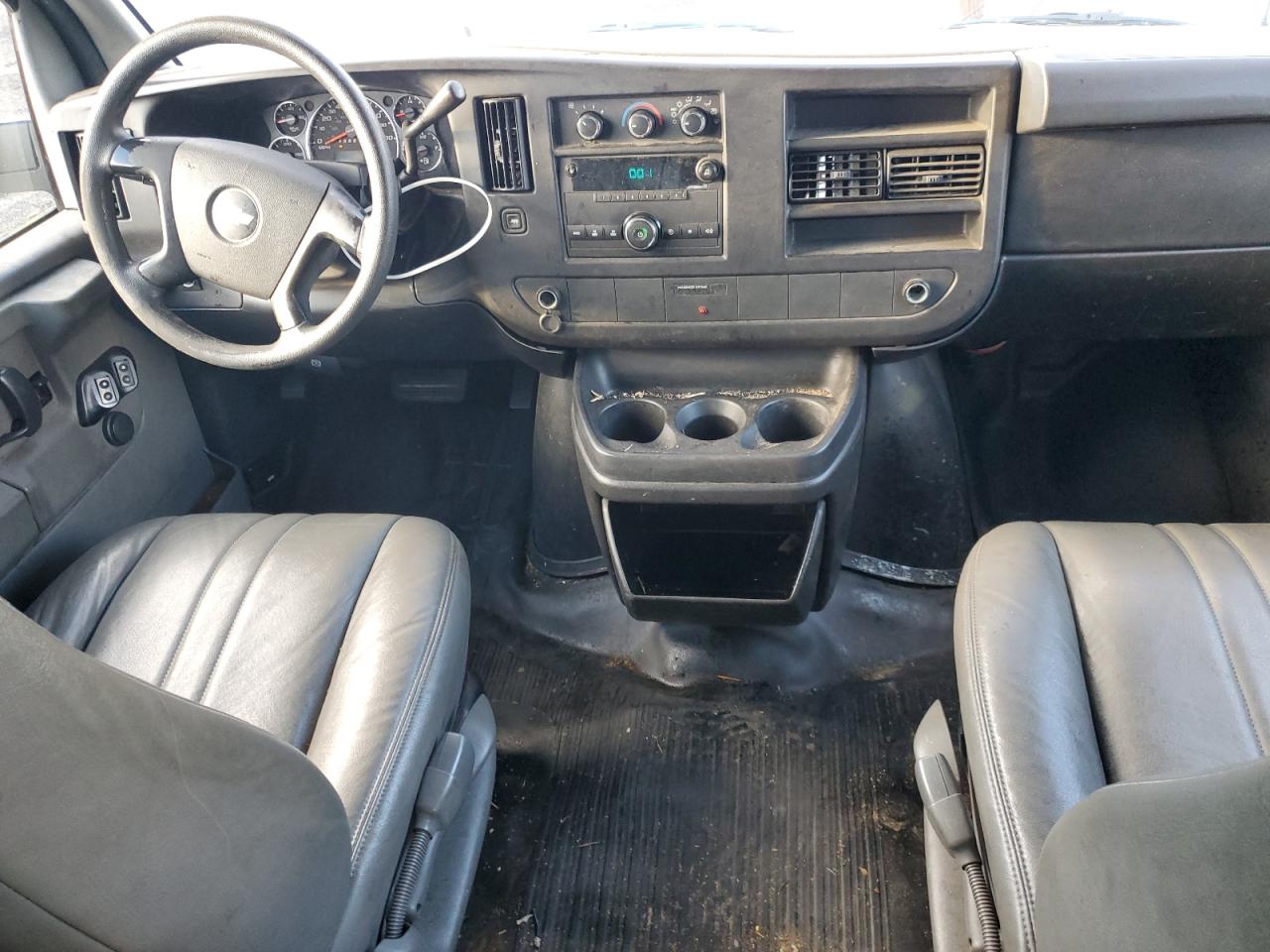 2010 Chevrolet Express G1500 VIN: 1GCUGADX0A1139017 Lot: 86405765