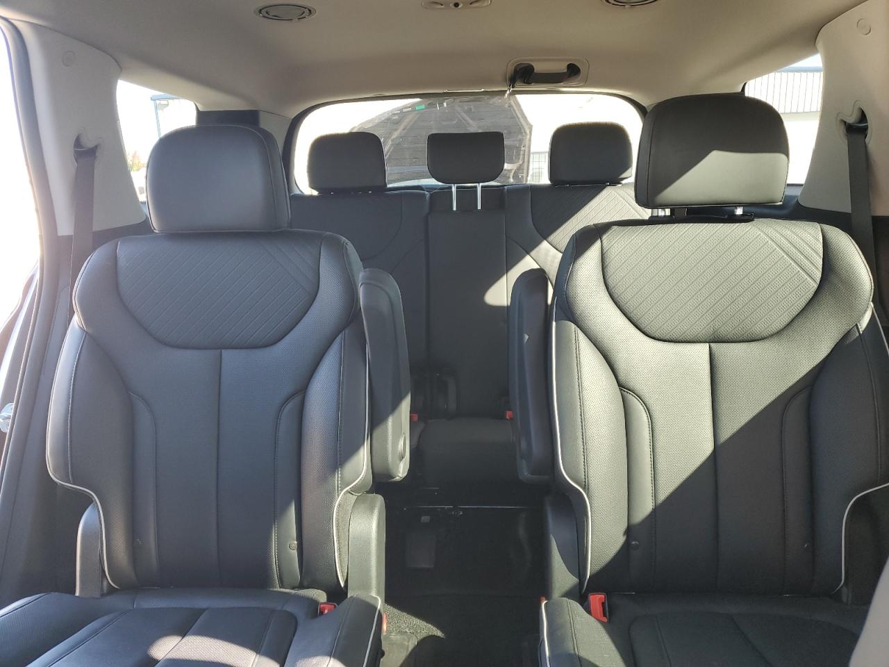 2024 Hyundai Palisade Sel Premium VIN: KM8R4DGE2RU745449 Lot: 82327565