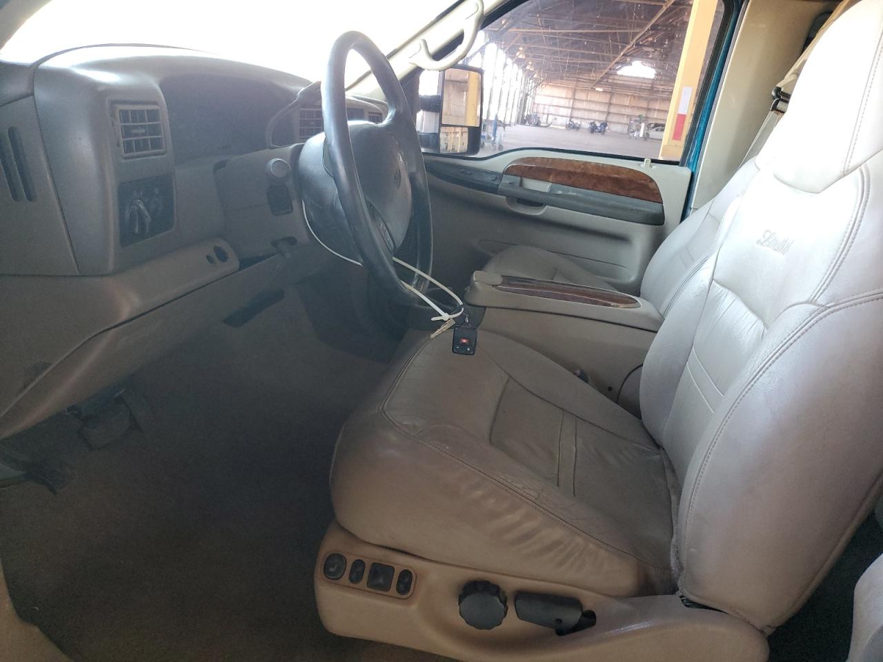 2000 Ford F250 Super VIN: 1FTNX21F2YEA77323 Lot: 90363785