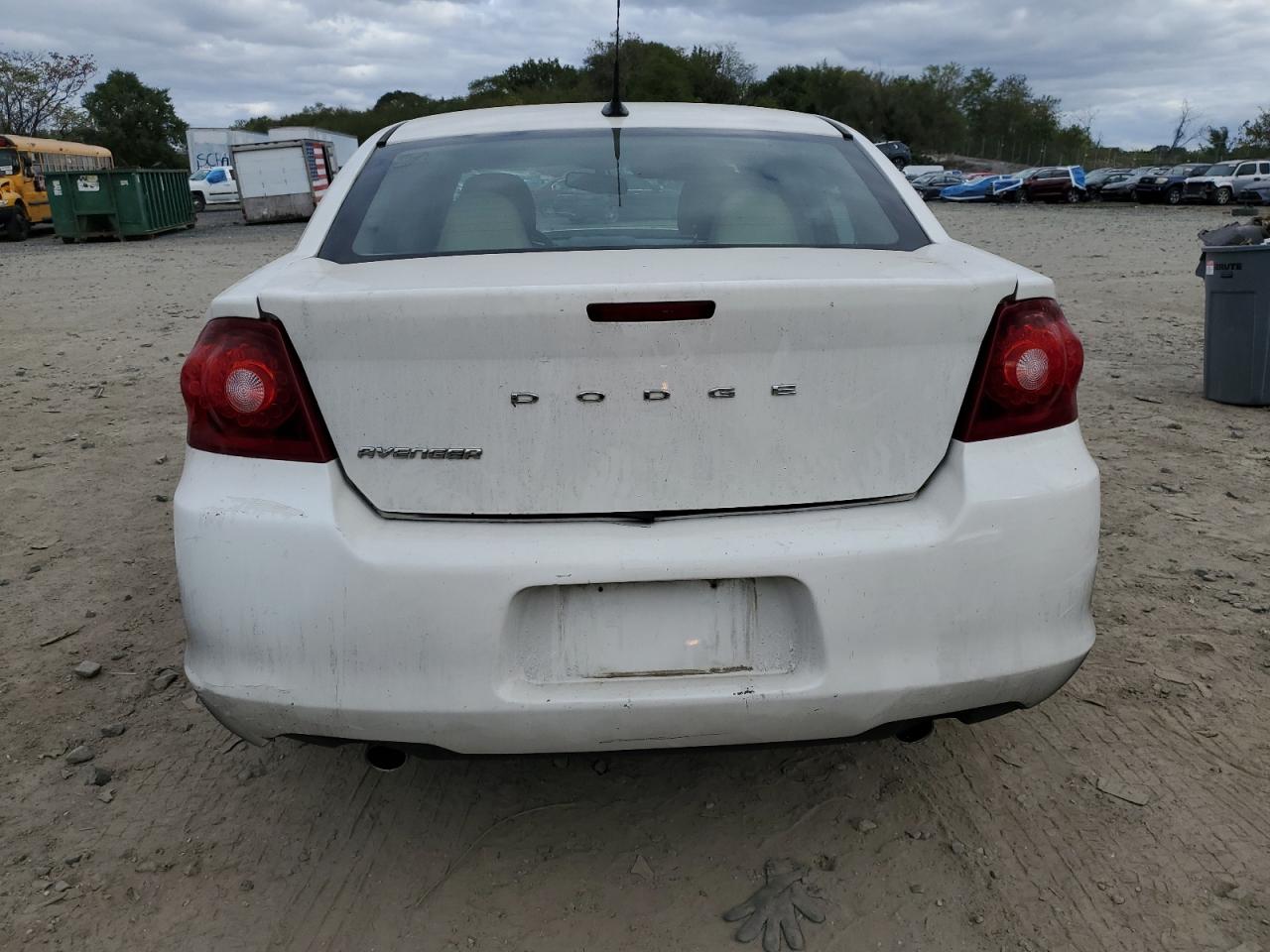 2011 Dodge Avenger Lux VIN: 1B3BD2FG9BN512151 Lot: 86153735