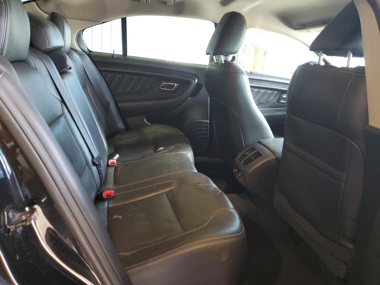 2011 Ford Taurus Limited VIN: 1FAHP2FW4BG133110 Lot: 86298445