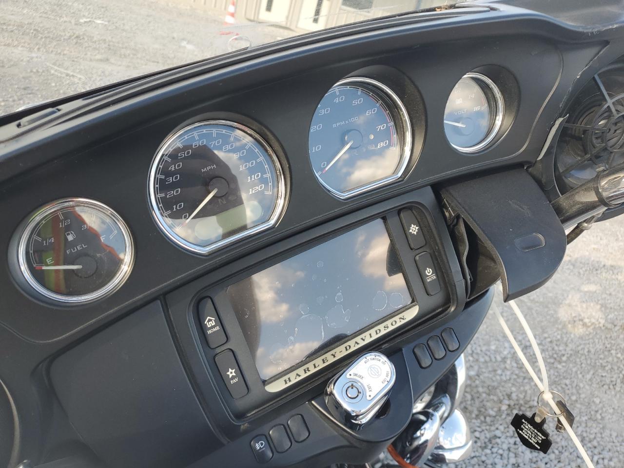 2018 Harley-Davidson Flhtcu Ultra Classic Electra Glide VIN: 1HD1FCC16JB648942 Lot: 82666855