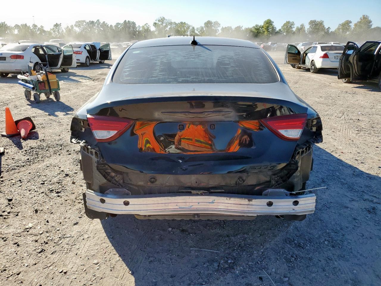 2015 Chrysler 200 S VIN: 1C3CCCBG0FN516715 Lot: 89507595