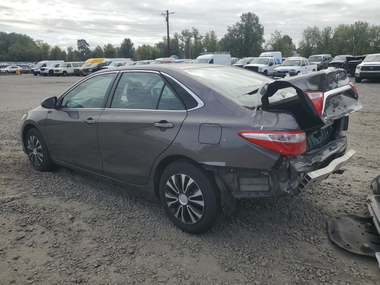 2016 Toyota Camry Le grey sedan gas 4T1BF1FK7GU194322 photo #3