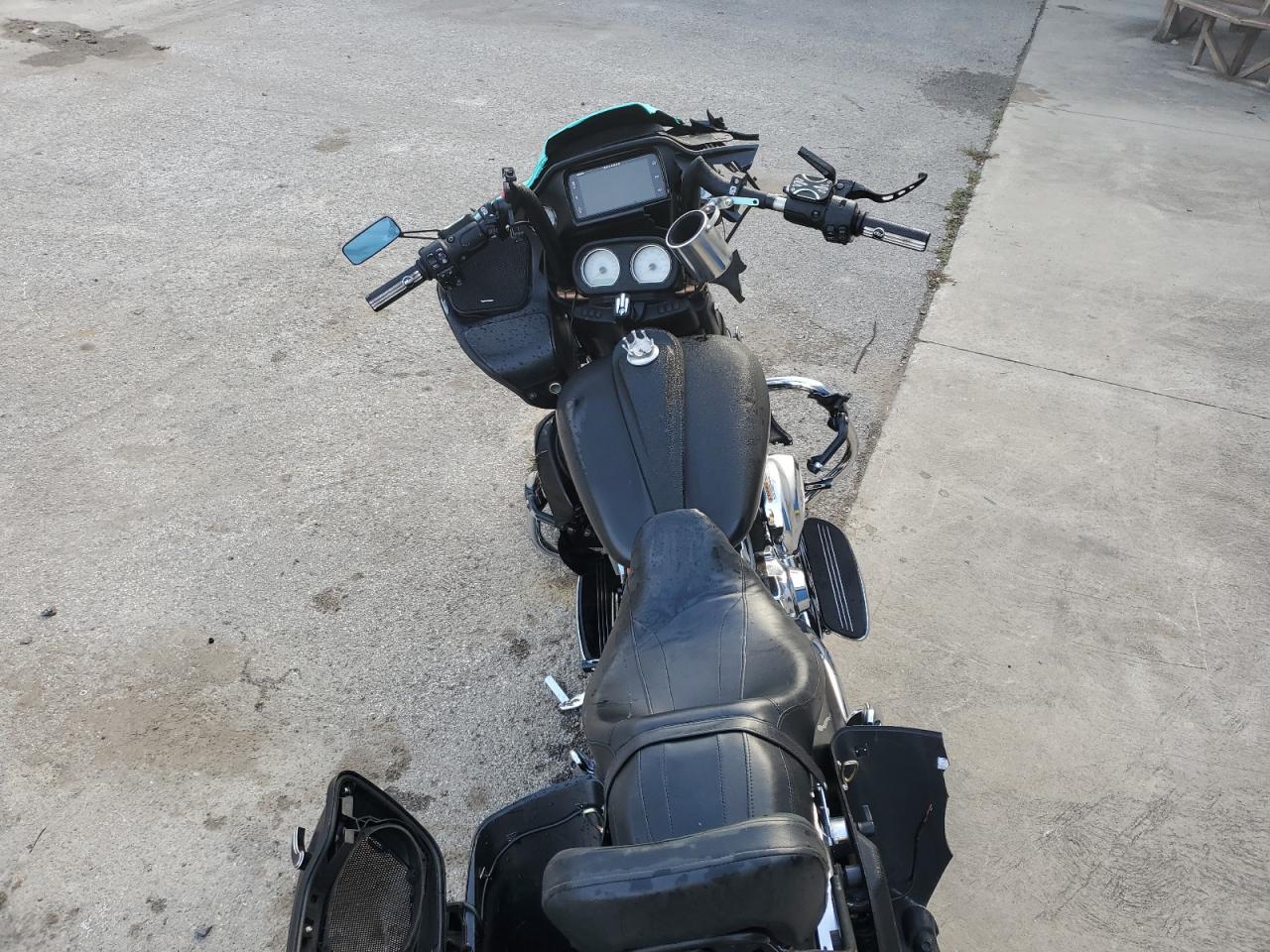 2015 Harley-Davidson Fltrxs Road Glide Special VIN: 1HD1KTM18FB680731 Lot: 82344015