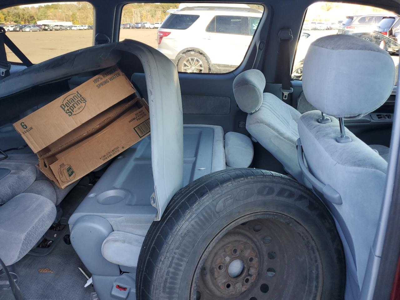 1998 Toyota Sienna Le VIN: 4T3ZF13C6WU088798 Lot: 87411235