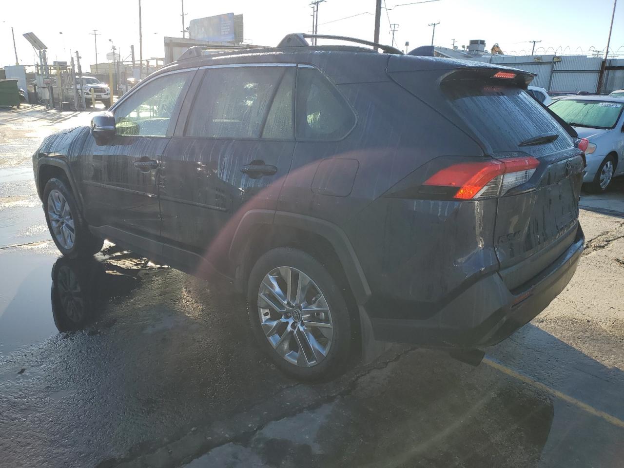 2024 Toyota Rav4 Xle Premium blue  Gasoline 2T3C1RFV9RW344842 photo #3