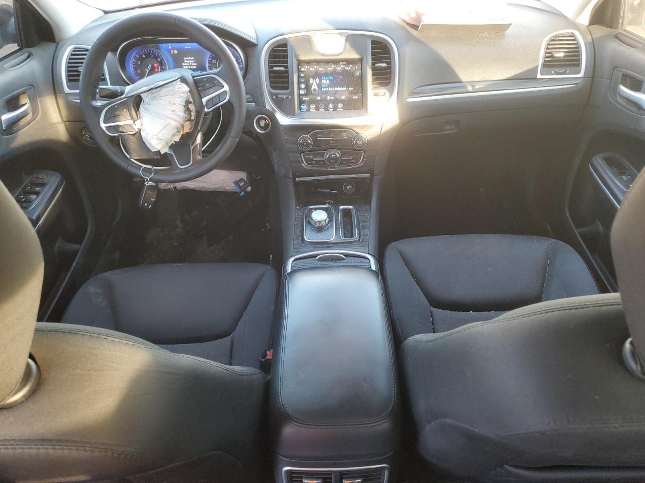 2020 Chrysler 300 Touring VIN: 2C3CCAAG3LH147570 Lot: 85903245