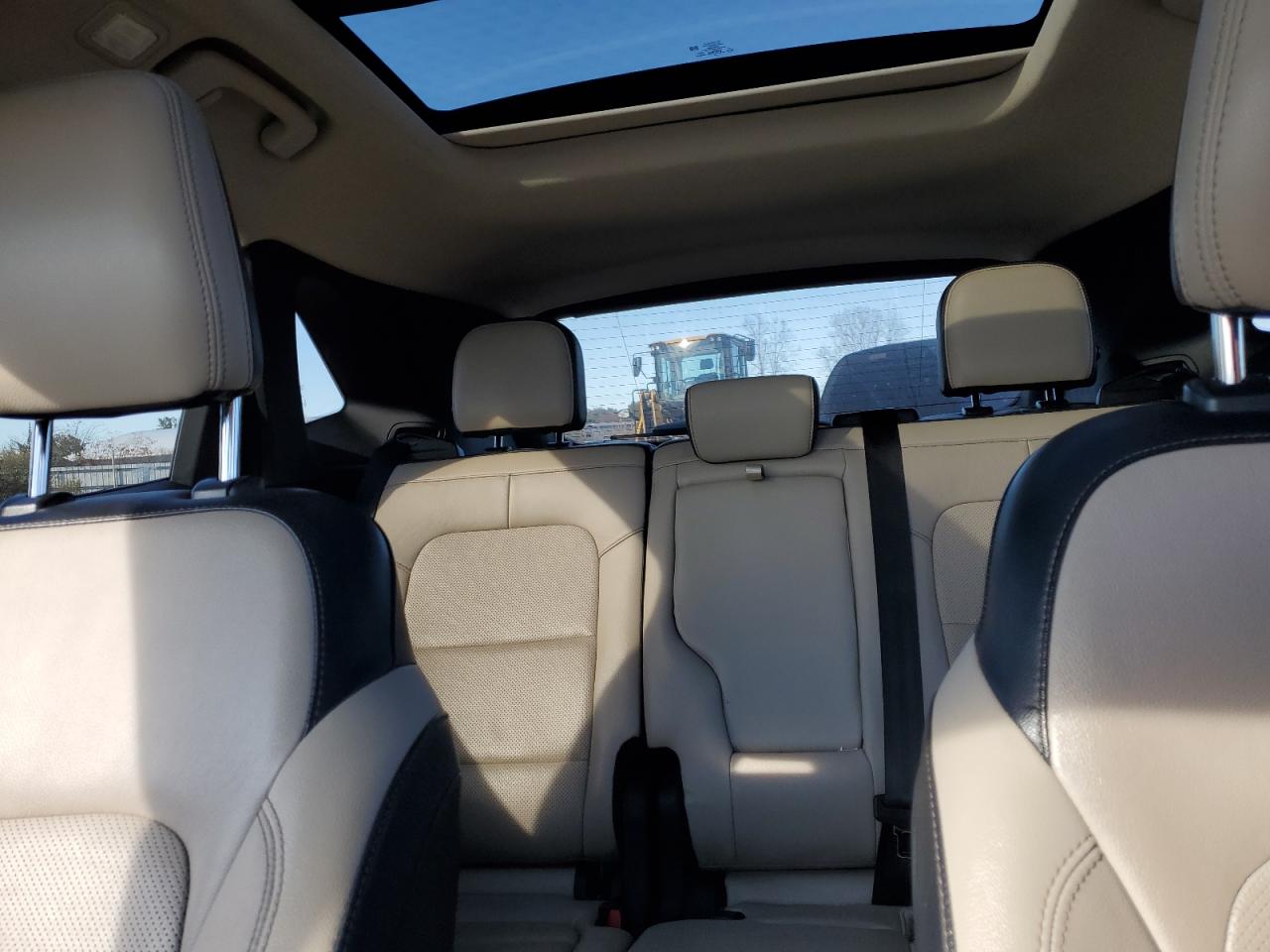 2020 Ford Escape Titanium VIN: 1FMCU9J92LUB29398 Lot: 89558105