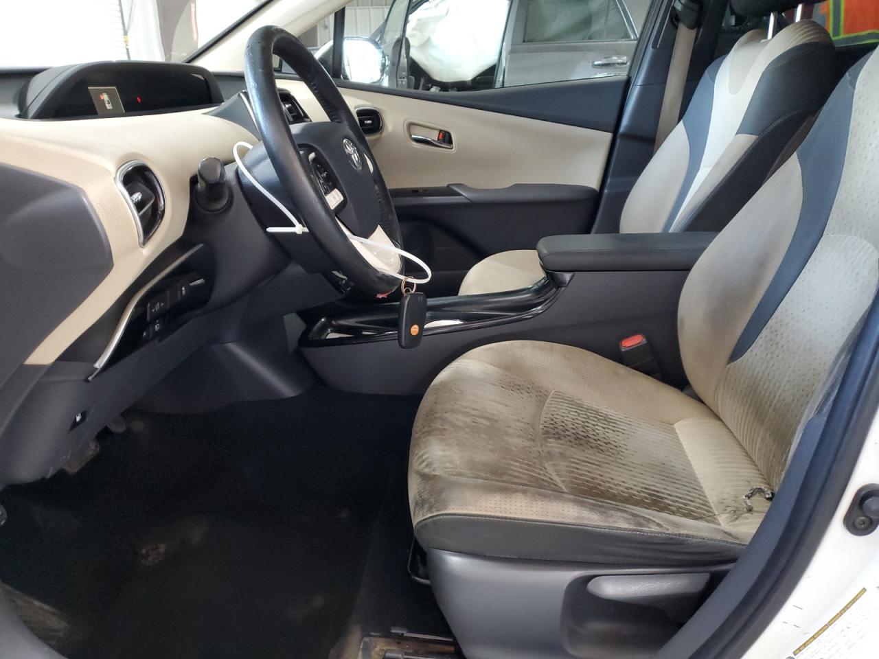 2016 Toyota Prius VIN: JTDKARFU2G3011434 Lot: 84400565