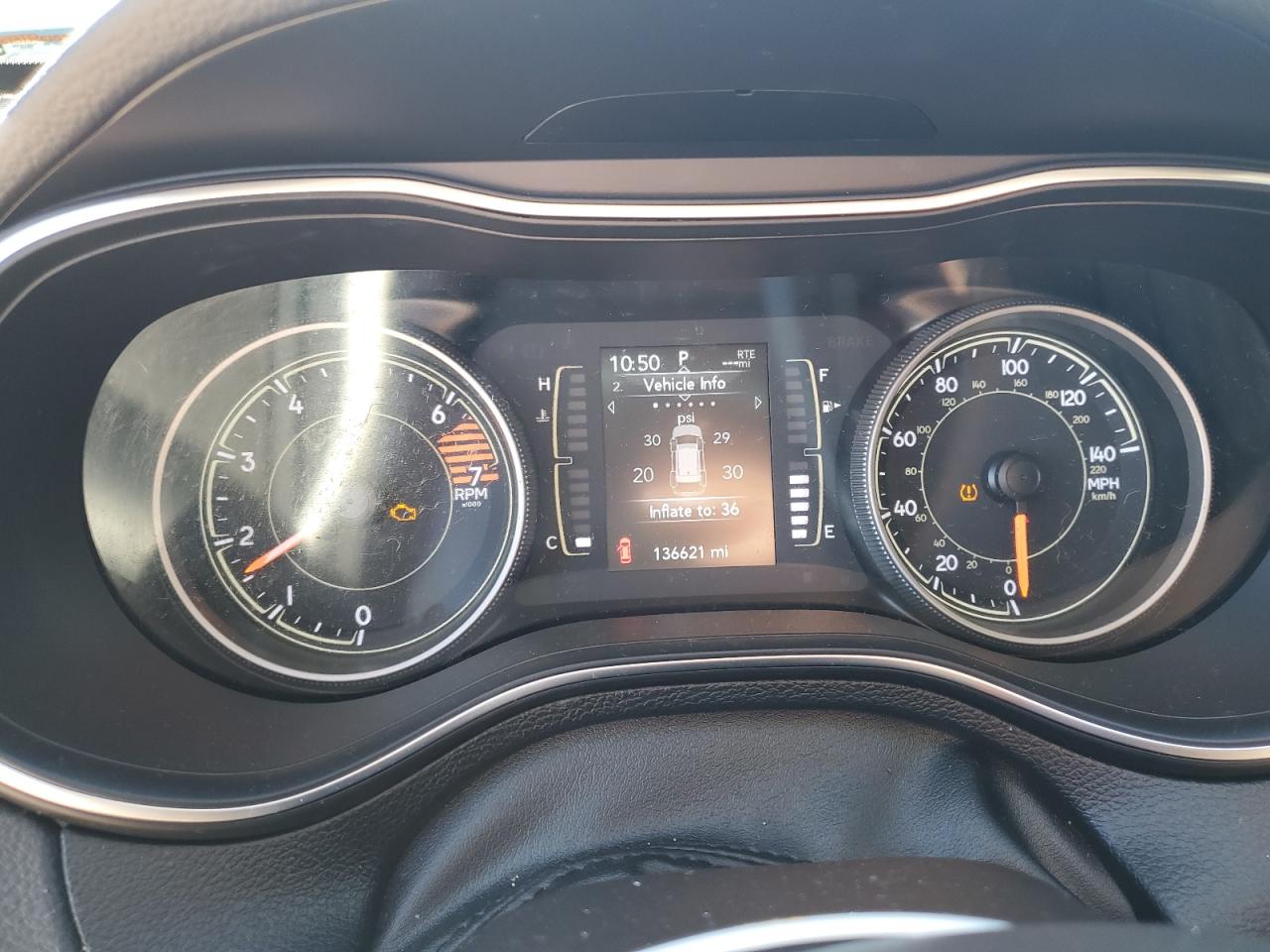 2019 Jeep Cherokee Latitude Plus VIN: 1C4PJLLB0KD301079 Lot: 90936705