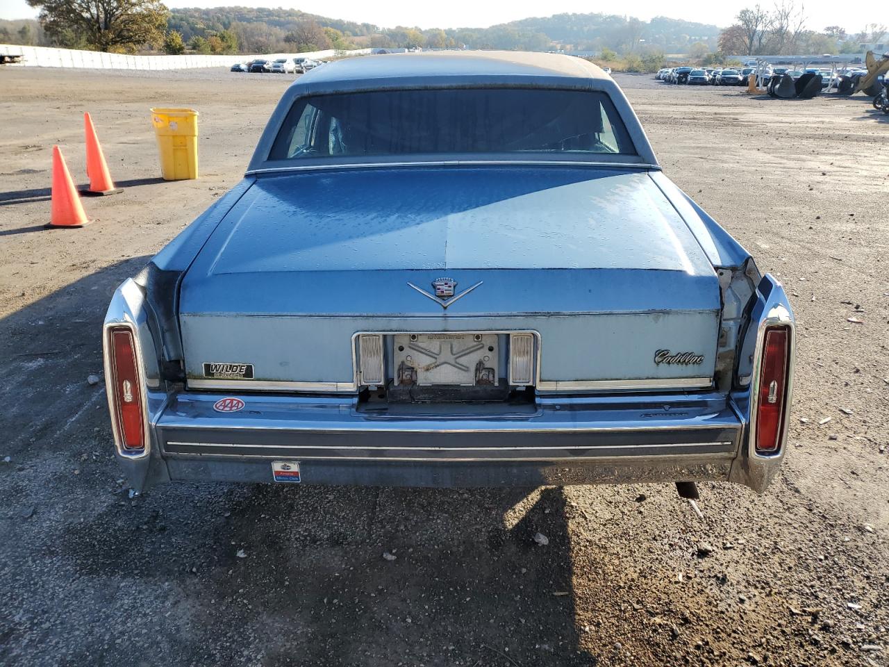 1981 Cadillac Deville VIN: 1G6AD6948B9200241 Lot: 90305885