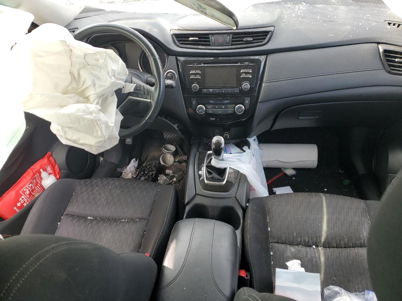 2017 Nissan Rogue S VIN: KNMAT2MT6HP612296 Lot: 84972965