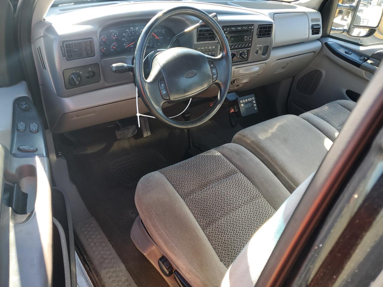 2001 Ford F550 Super Duty VIN: 1FDAF57F01EA92091 Lot: 86112265