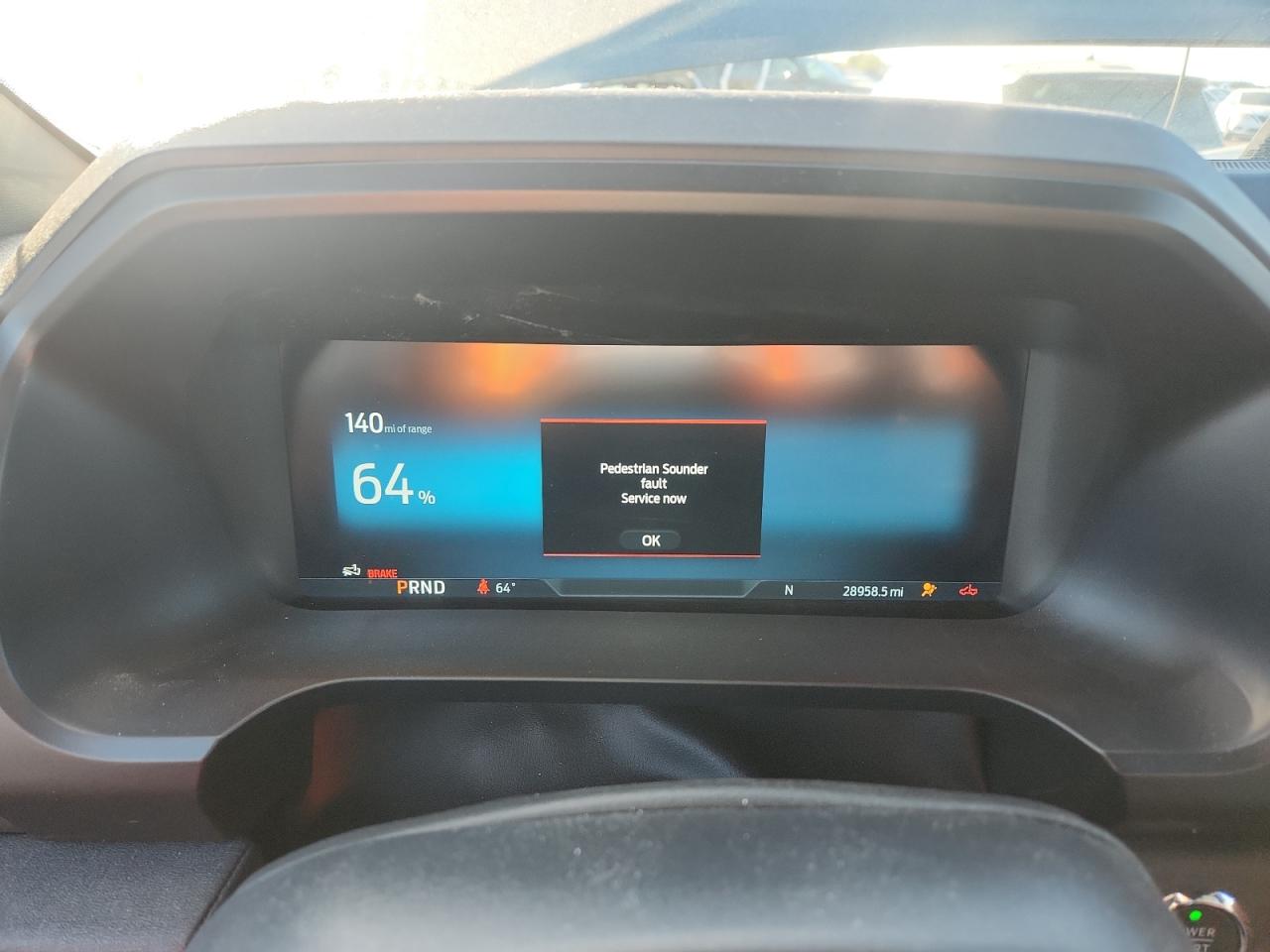 2022 Ford F150 Lightning Pro VIN: 1FTVW1EL1NWG09860 Lot: 82157145