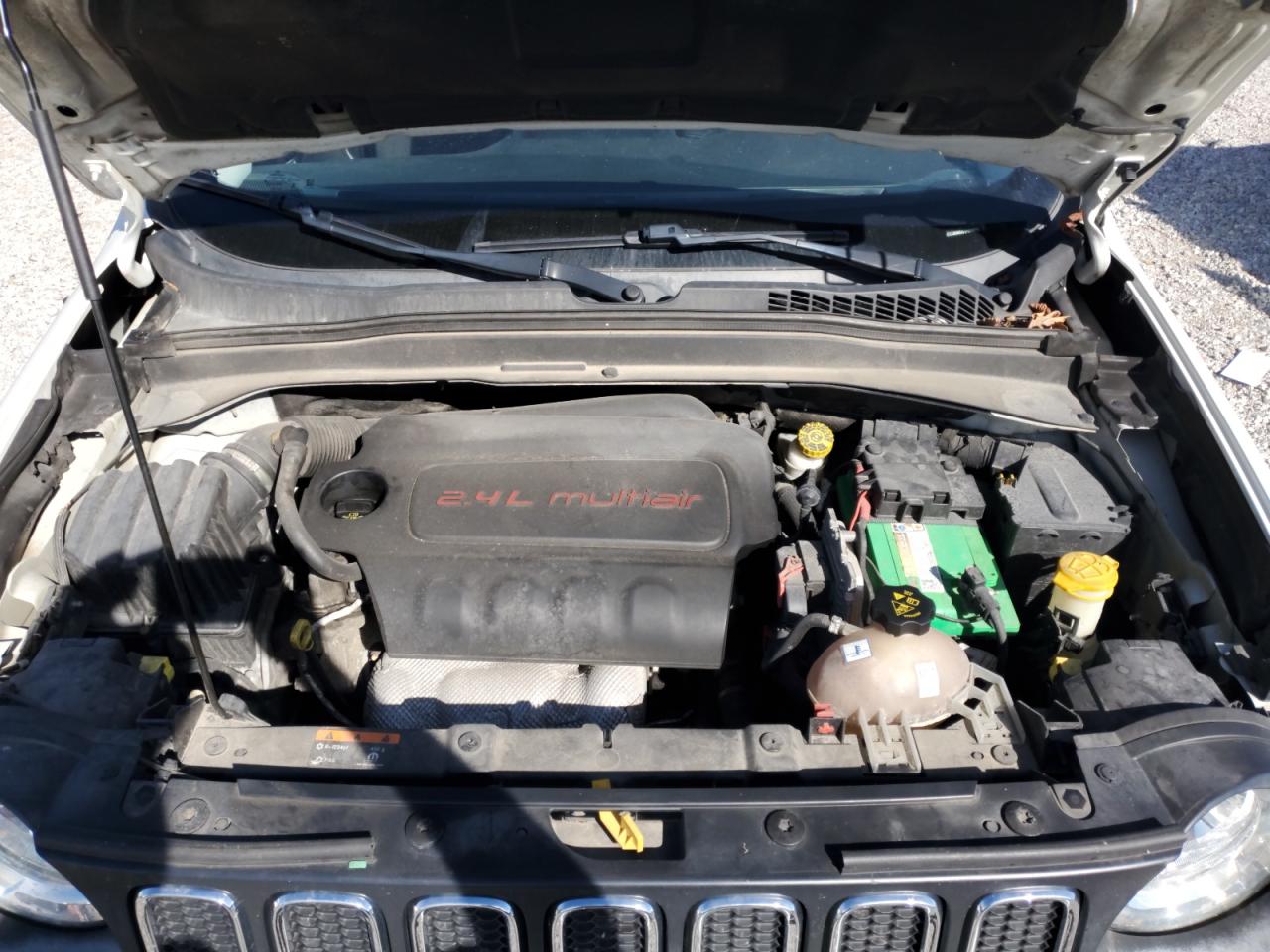 2017 Jeep Renegade Latitude VIN: ZACCJBBBXHPG39772 Lot: 85734465