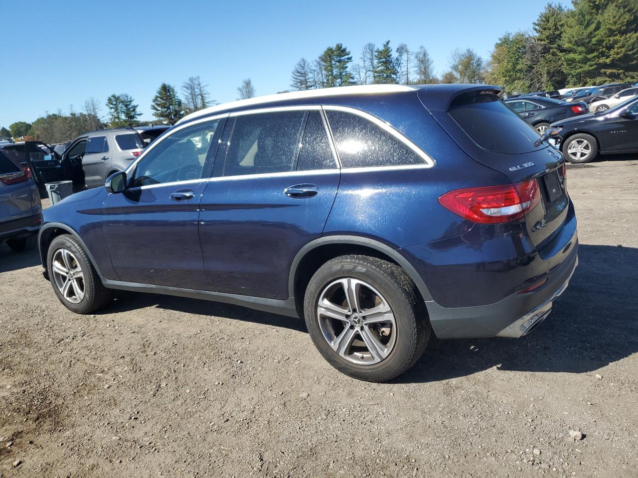 Фото: WDC0G4KB4KF606378