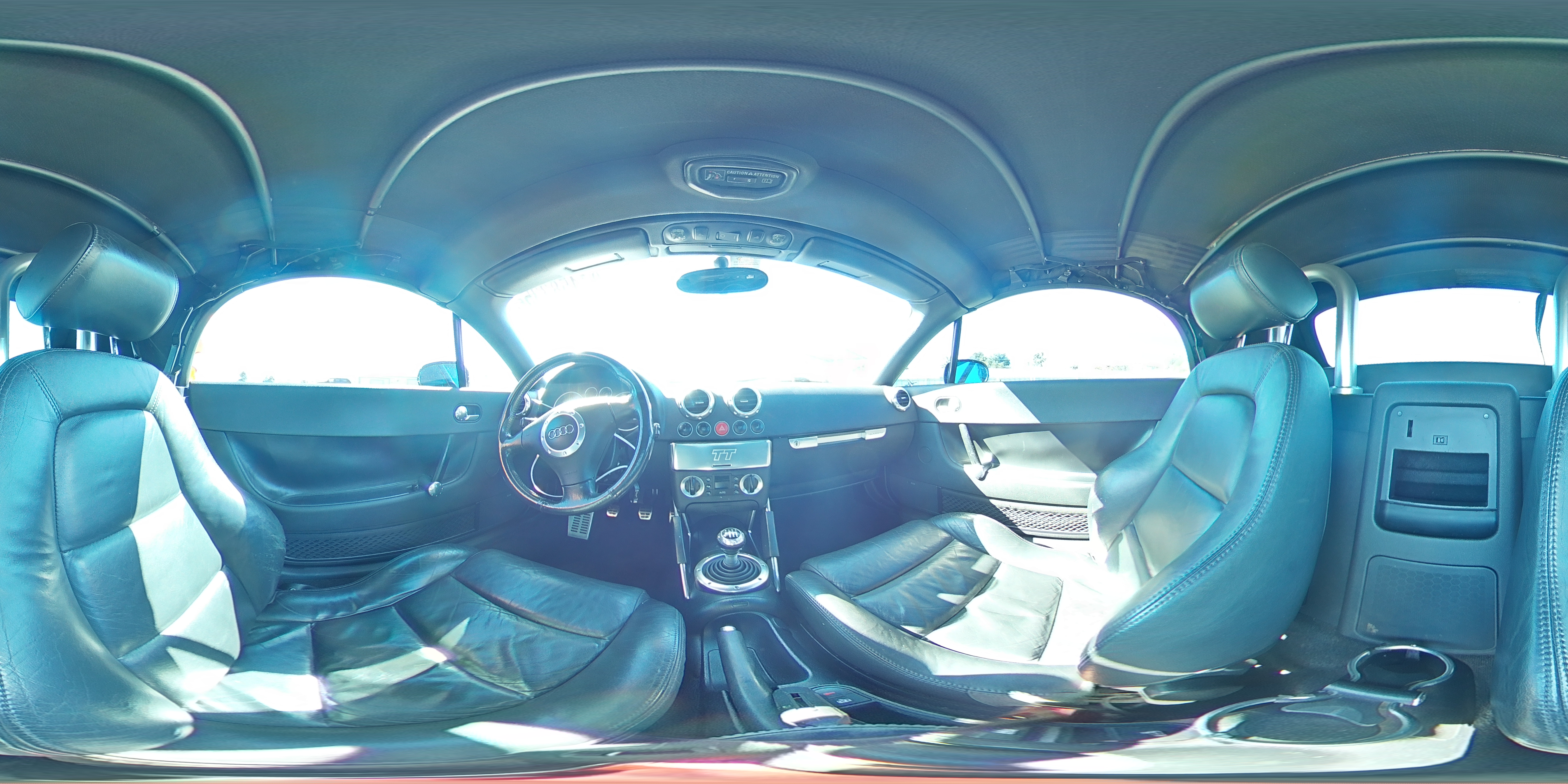 Фото: TRUUT28N311037162