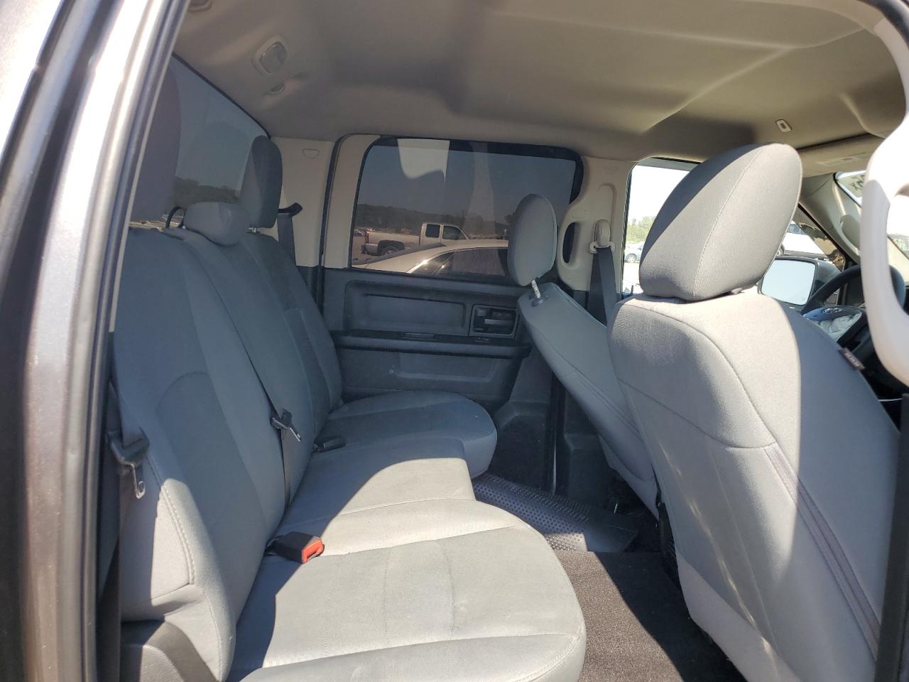 2018 Ram 1500 St VIN: 3C6RR7KT4JG130221 Lot: 84941695