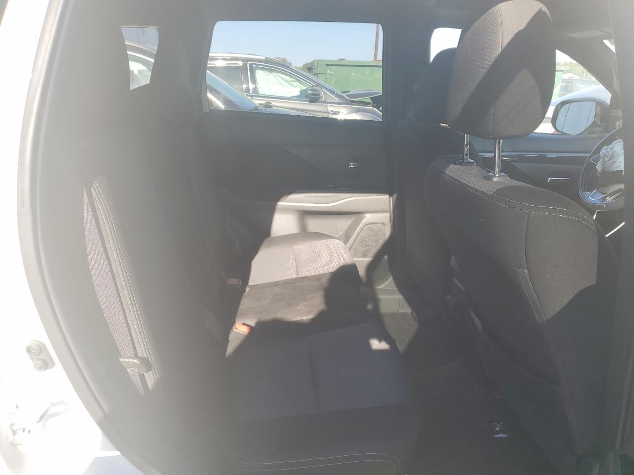 2018 Mitsubishi Outlander Se VIN: JA4AD3A37JZ068242 Lot: 85687455