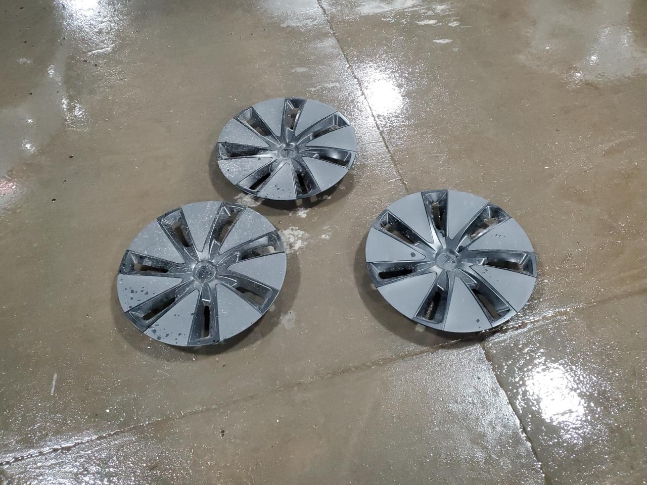 2025 Tesla Model 3 VIN: 5YJ3E1EB7SF929055 Lot: 86438325