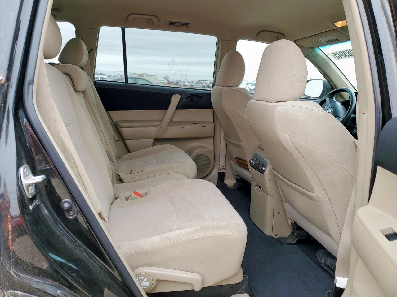 2011 Toyota Highlander Base VIN: 5TDZK3EH6BS035269 Lot: 85869845