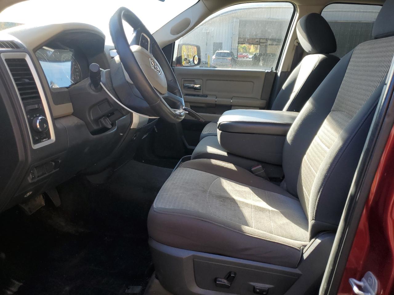 2011 Dodge Ram 1500 VIN: 1D7RV1CT9BS641763 Lot: 82529335