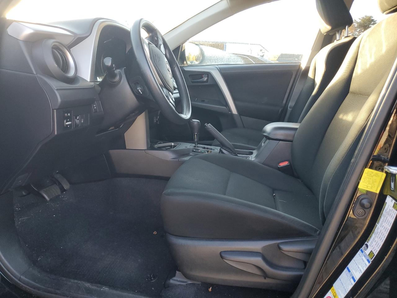 2017 Toyota Rav4 Le VIN: 2T3BFREV9HW665647 Lot: 82450615