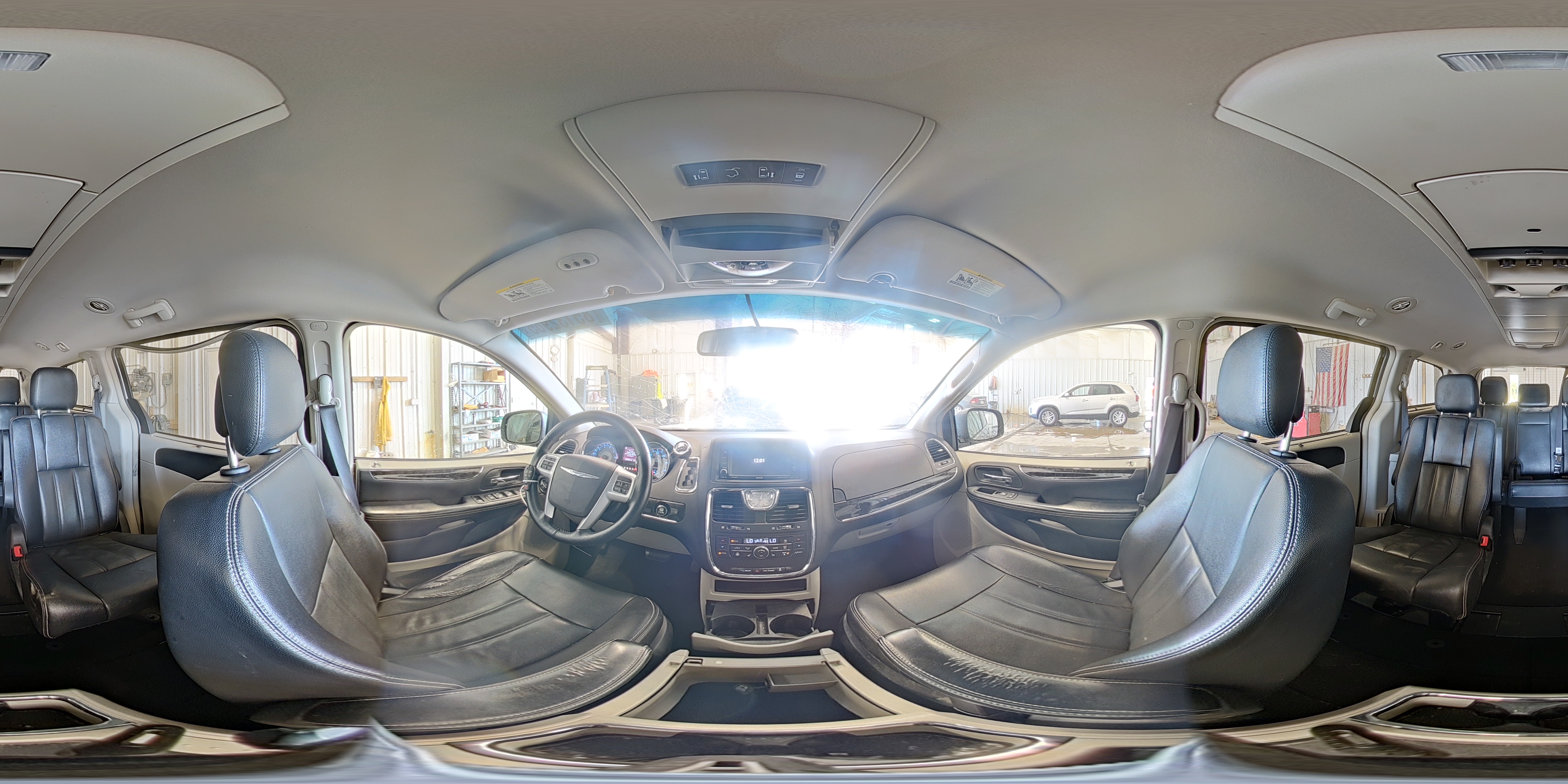 2015 Chrysler Town & Country Touring VIN: 2C4RC1BG1FR572076 Lot: 85132965