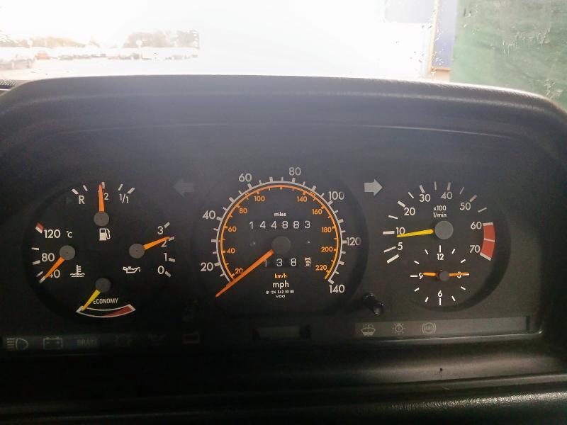 1989 MERCEDES 230 E AUTO 