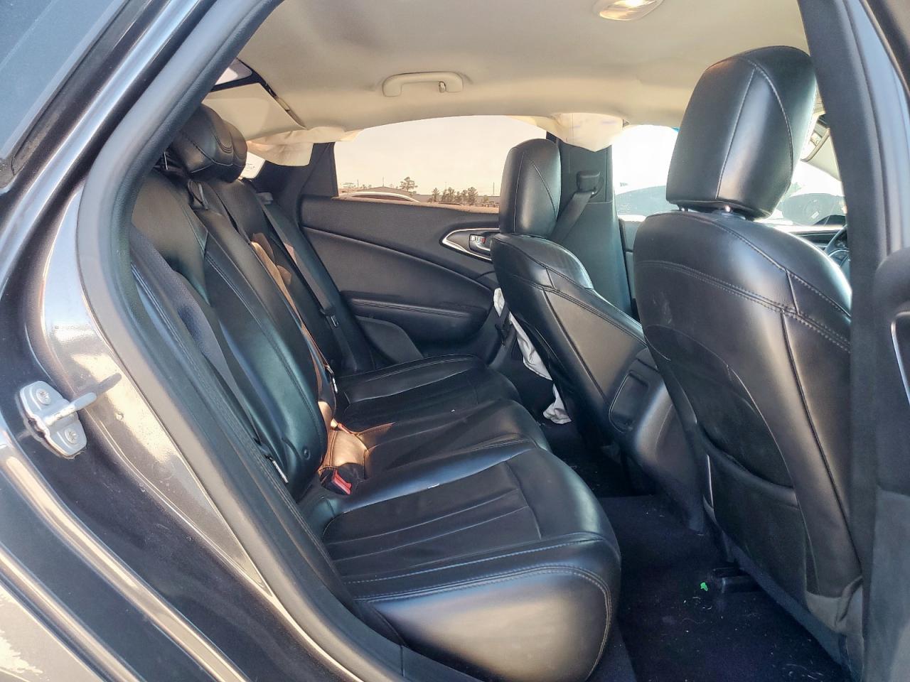 2017 Chrysler 200 Limited VIN: 1C3CCCAB0HN502709 Lot: 90701345