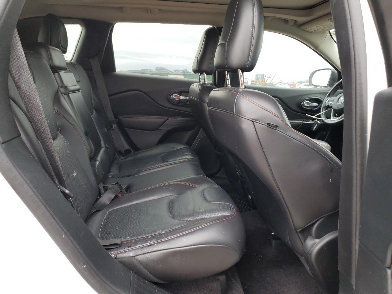 2016 Jeep Cherokee Trailhawk VIN: 1C4PJMBS7GW299740 Lot: 86274375