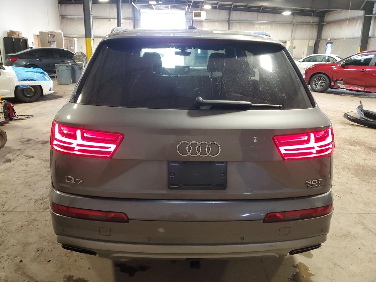 2018 Audi Q7 Prestige VIN: WA1VAAF75JD005633 Lot: 84755905