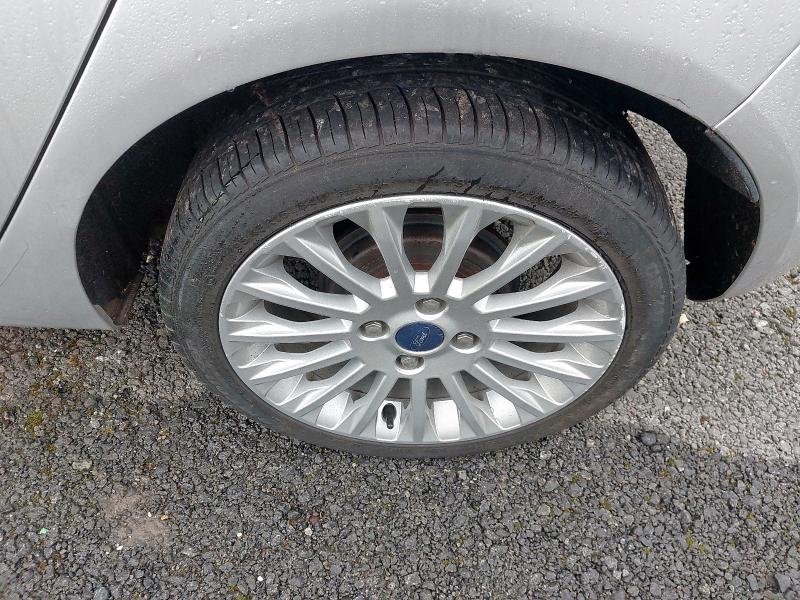 2011 FORD FIESTA TITANIUM 