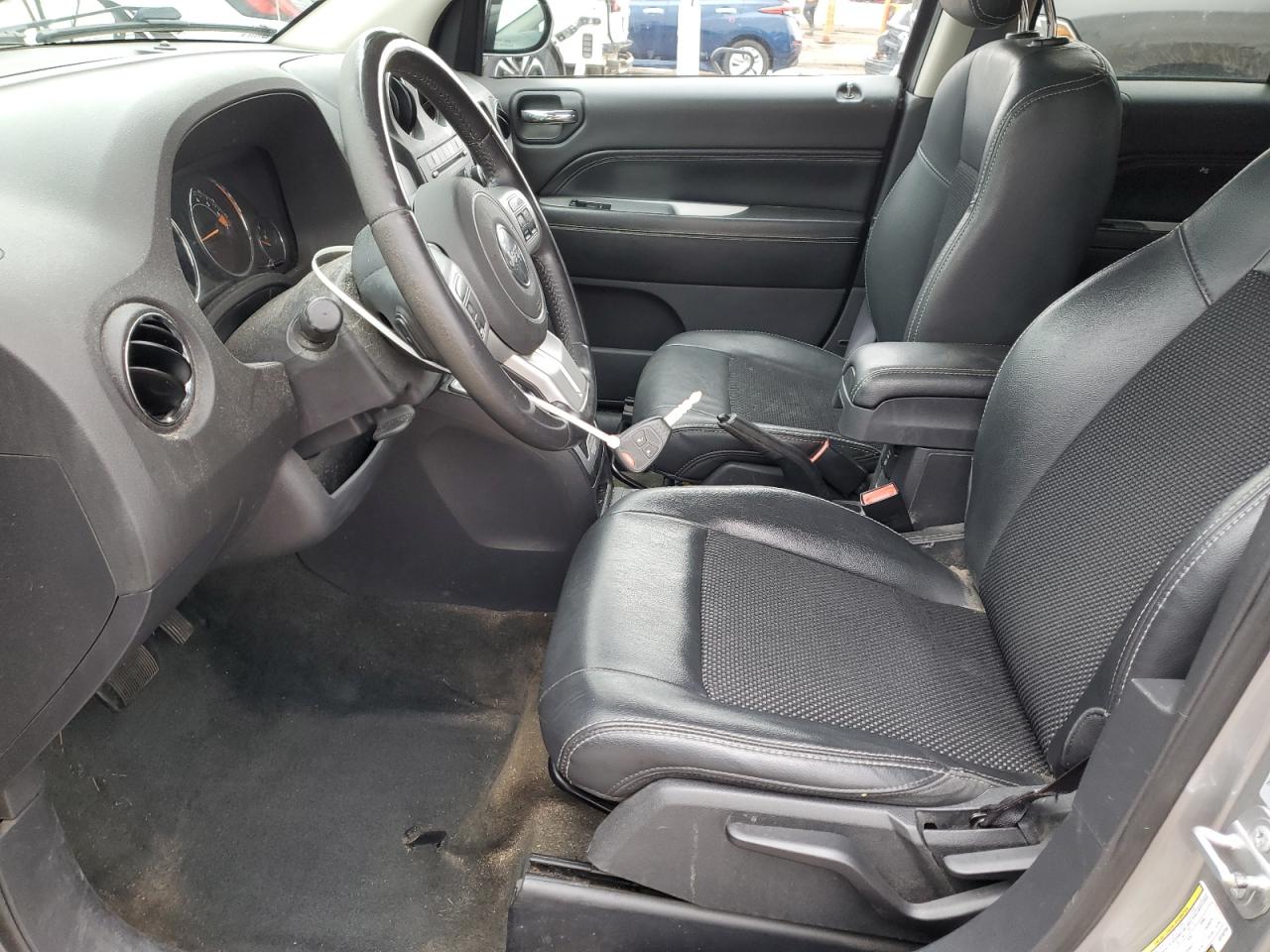 2016 Jeep Compass Latitude VIN: 1C4NJDEBXGD758158 Lot: 85638515