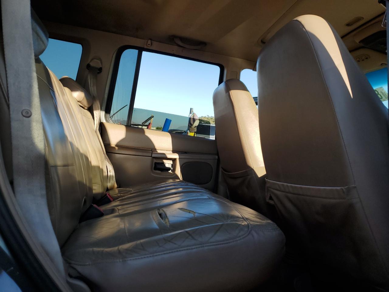 2000 Ford Explorer Eddie Bauer VIN: 1FMZU64E5YZB06659 Lot: 85009515